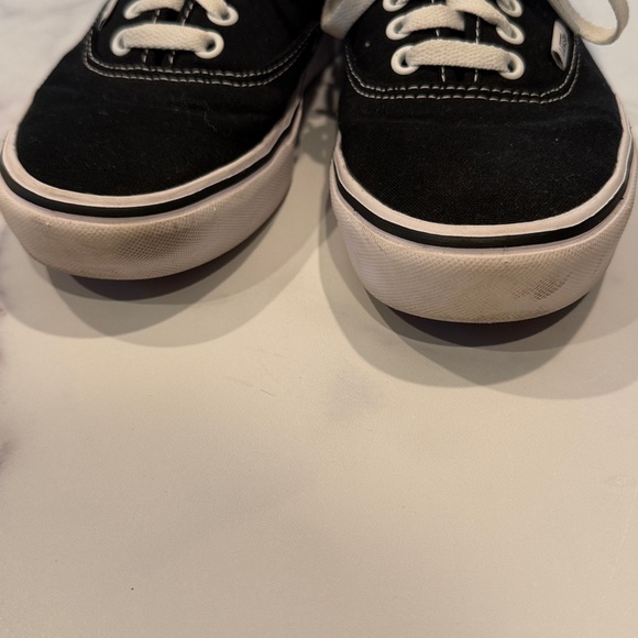Women’s VANS Low Top Size 8 - Picture 3 of 8